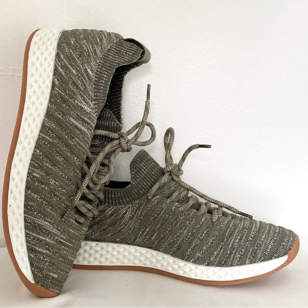 NWOT Urban Sport Sneakers Size 8